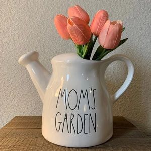 Rae Dunn ‘MOM’S GARDEN’ Watering Can